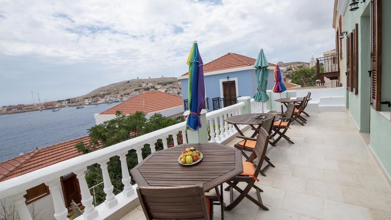 Roulas Apartments Chalki Town Exterior foto
